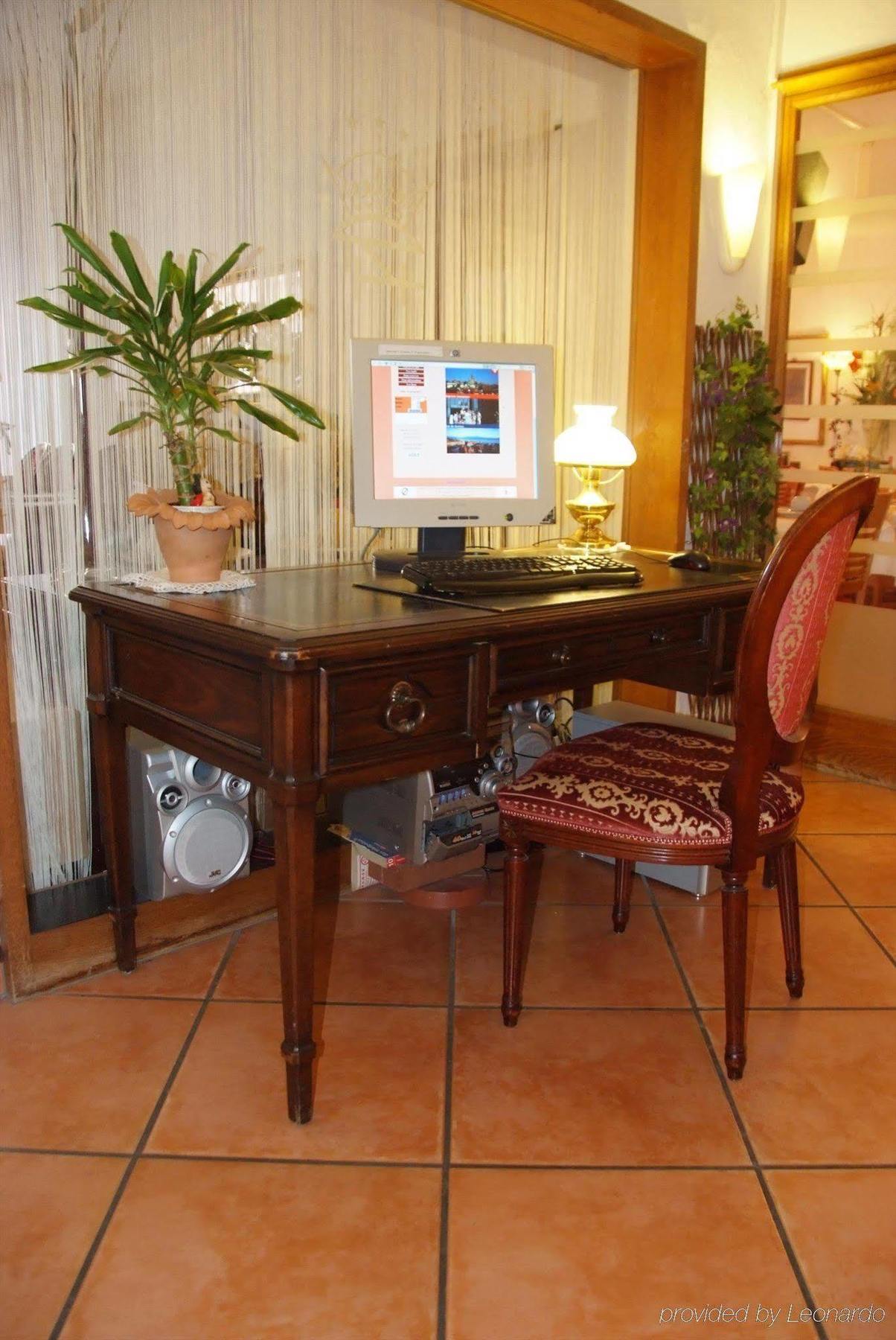 Hotel Regina Lausana Quarto foto